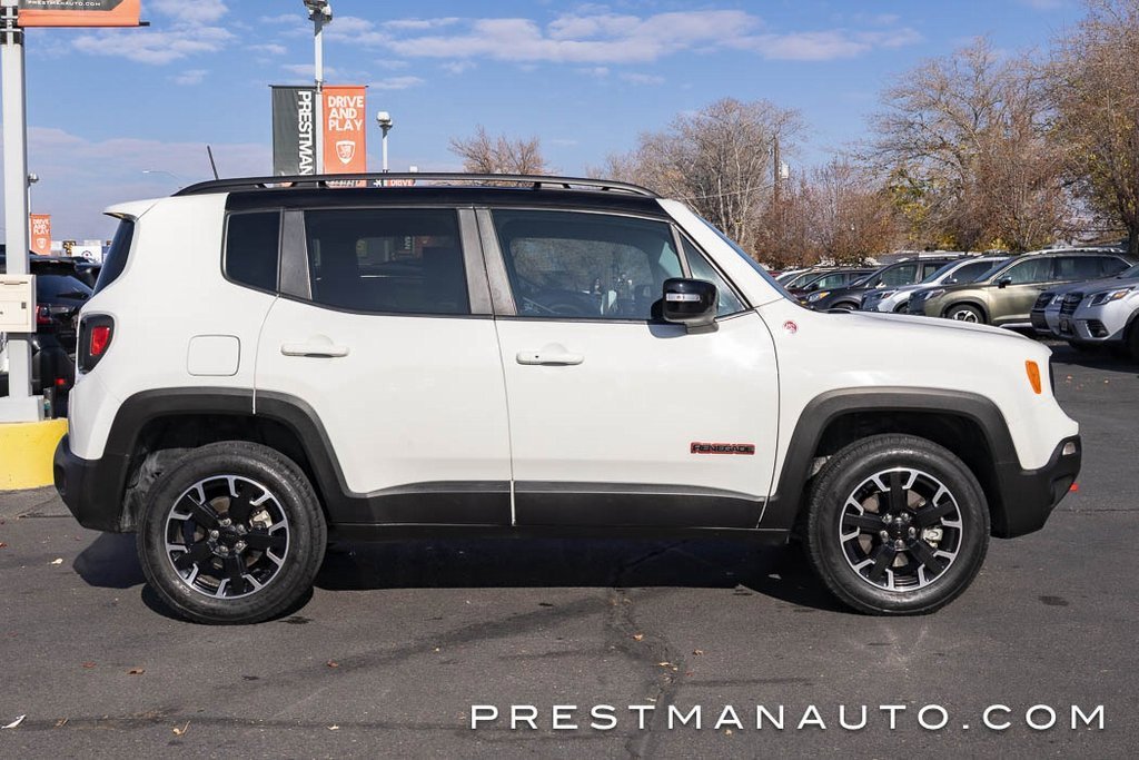 Used 2023 Jeep Renegade Trailhawk image 15