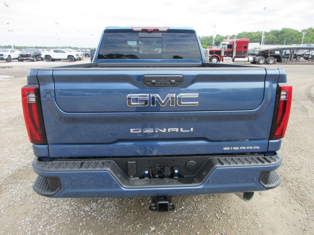 New 2026 GMC Sierra 2500 Denali Ultimate AWD/4WD image 6
