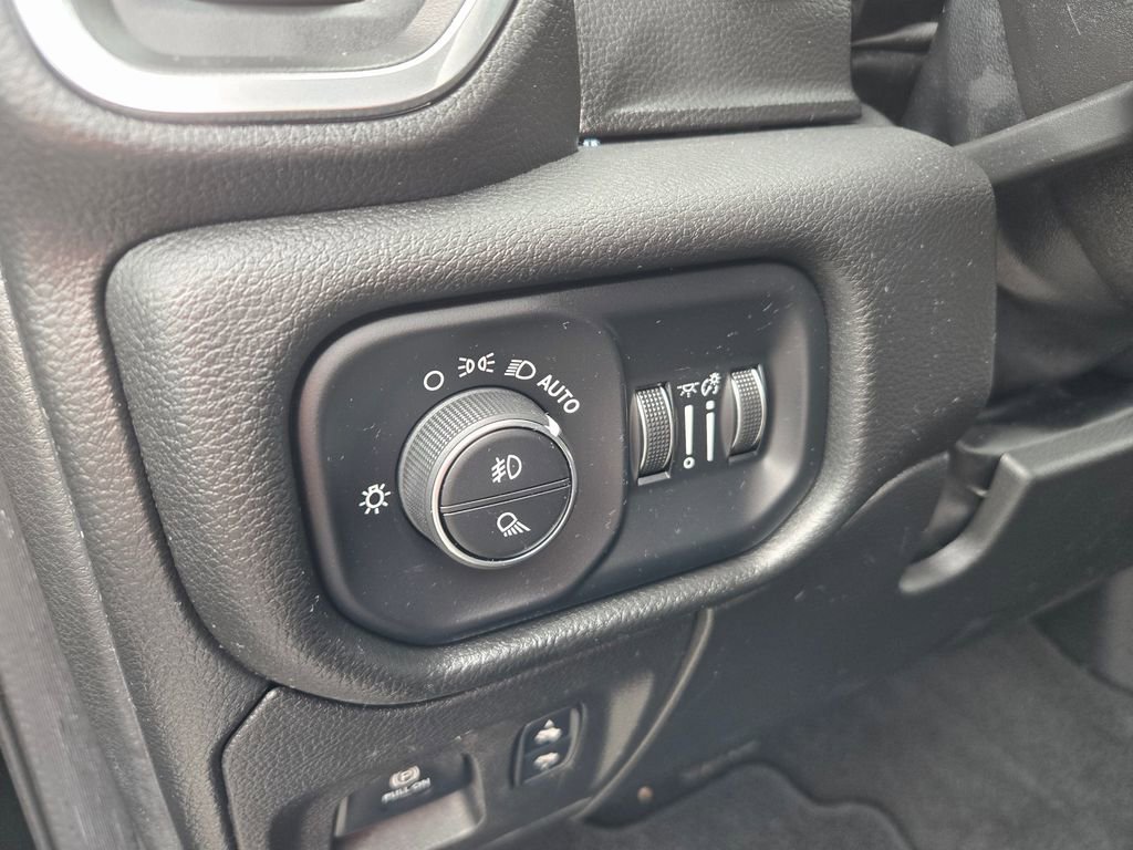 Used 2023 RAM 1500 Laramie image 28