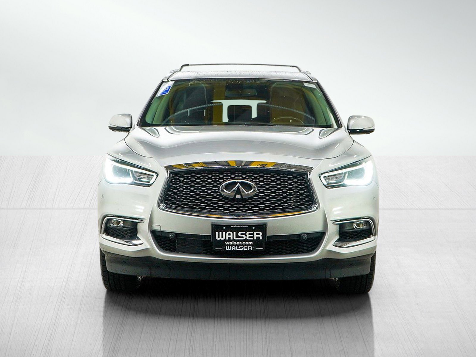 Used 2017 INFINITI QX60 AWD w/ Premium Plus Package image 8