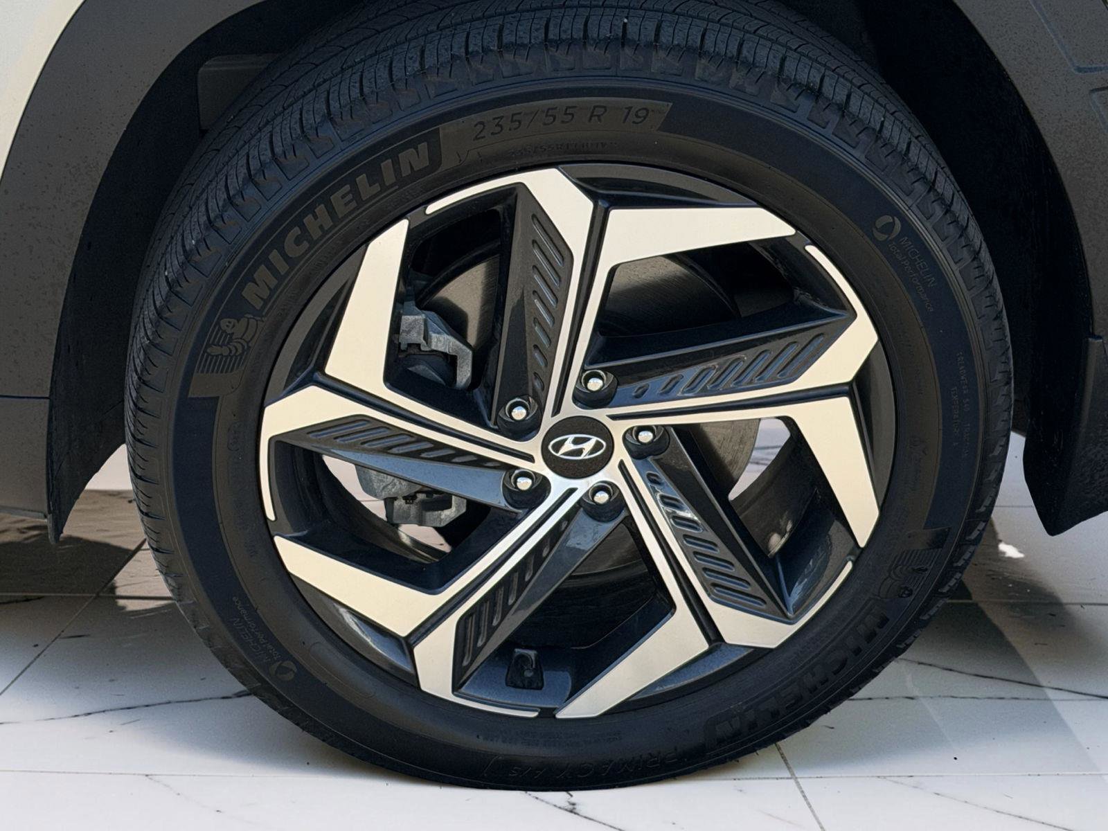 Used 2023 Hyundai Tucson SEL w/ Convenience Package AWD/4WD image 5