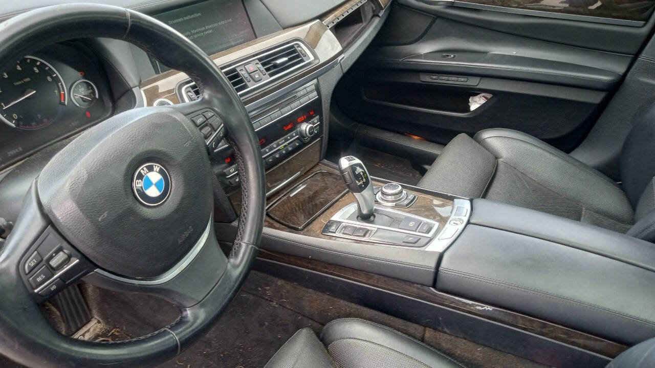 Used 2012 BMW 740Li image 11