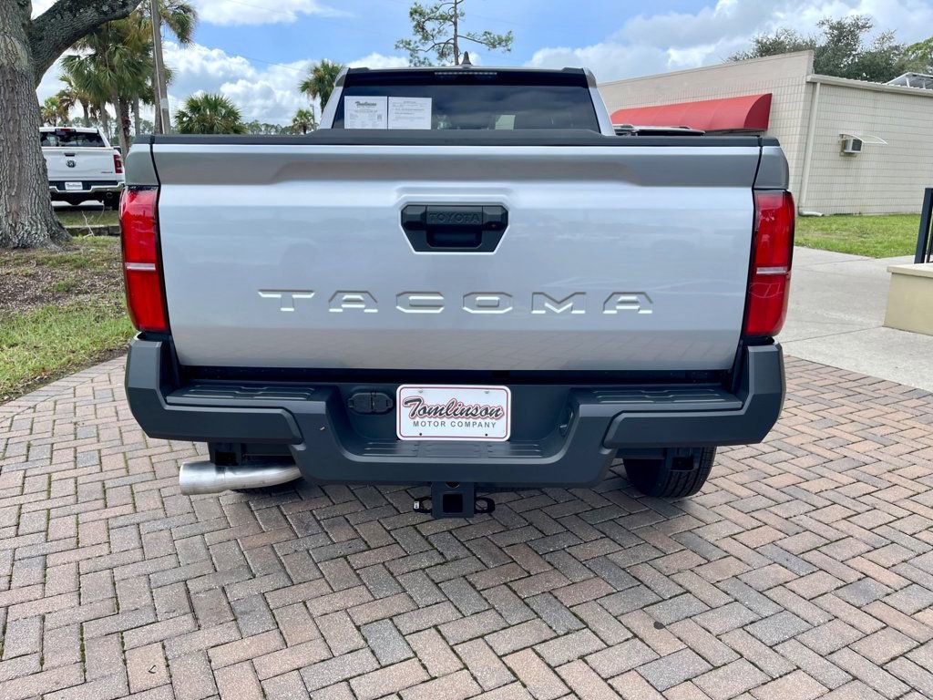 Used 2025 Toyota Tacoma SR w/ Towing Package RWD image 4