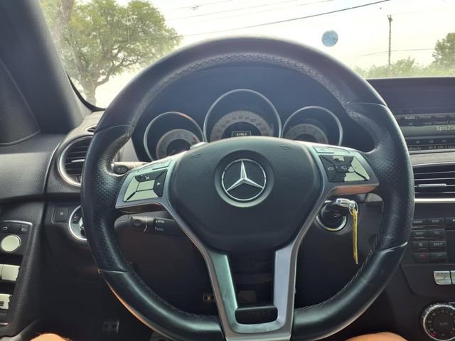 Used 2014 Mercedes-Benz C 250 Luxury image 22