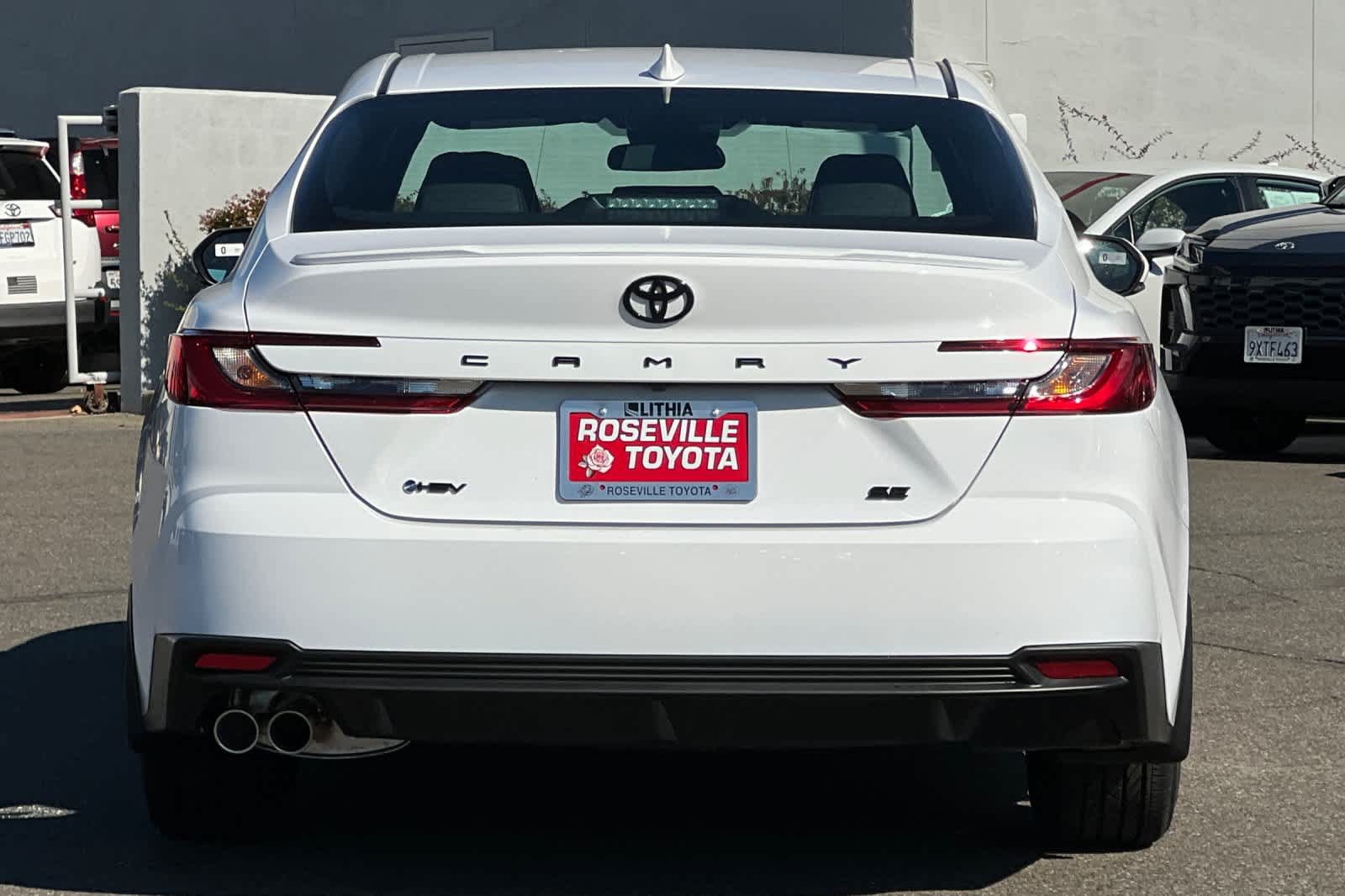 New 2026 Toyota Camry SE FWD image 7