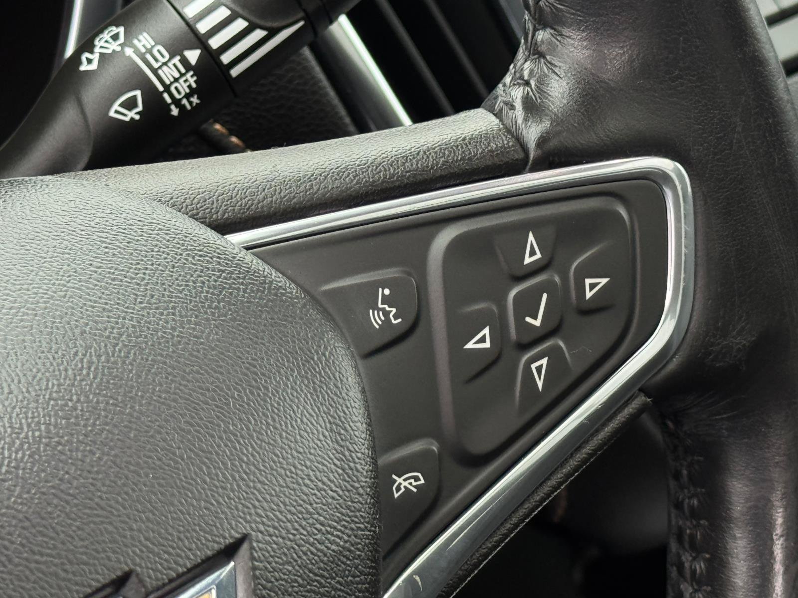 Used 2020 Chevrolet Equinox Premier FWD image 13