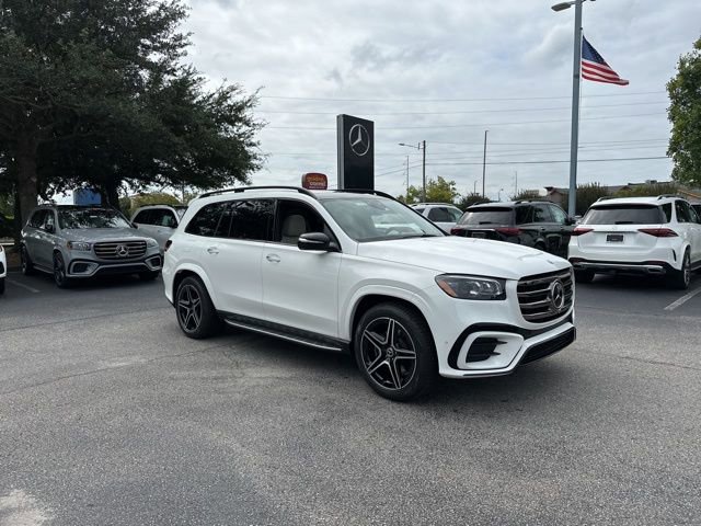 New 2025 Mercedes-Benz GLS 450 4MATIC image 2