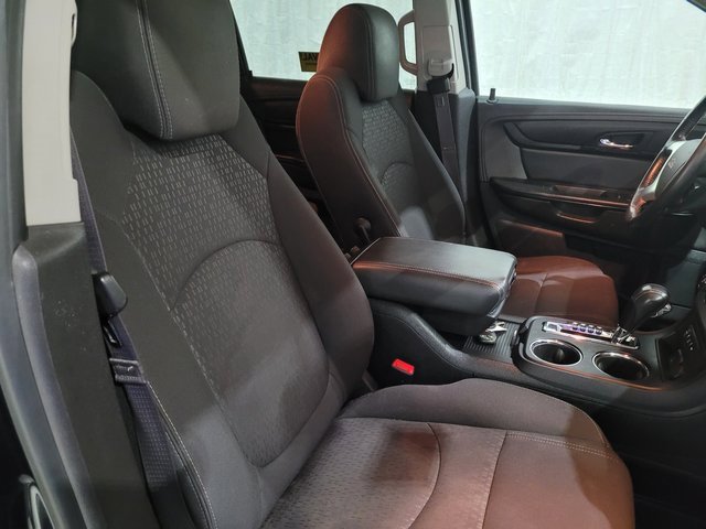 Used 2015 GMC Acadia SLE image 56