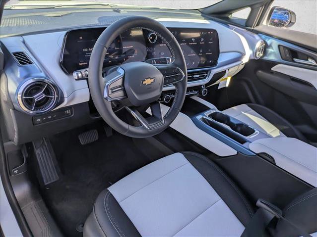 New 2026 Chevrolet Equinox EV LT image 3