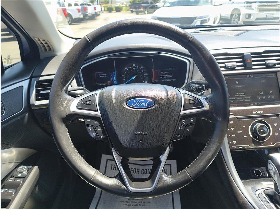 Used 2015 Ford Fusion Energi Titanium FWD image 7