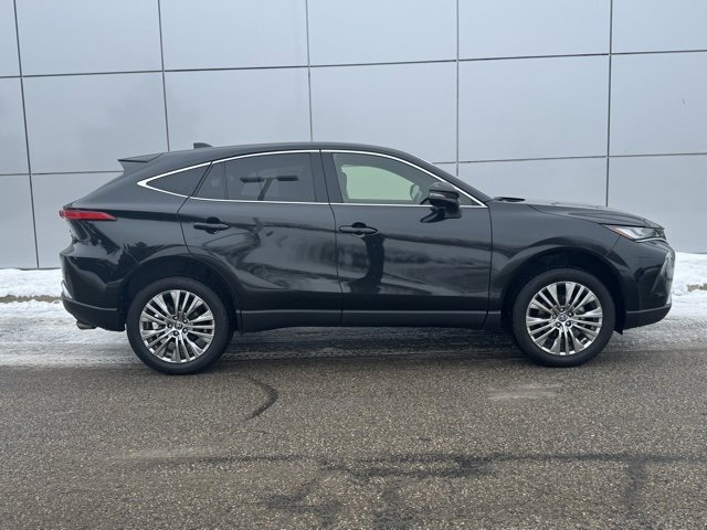 Certified 2022 Toyota Venza Limited image 41