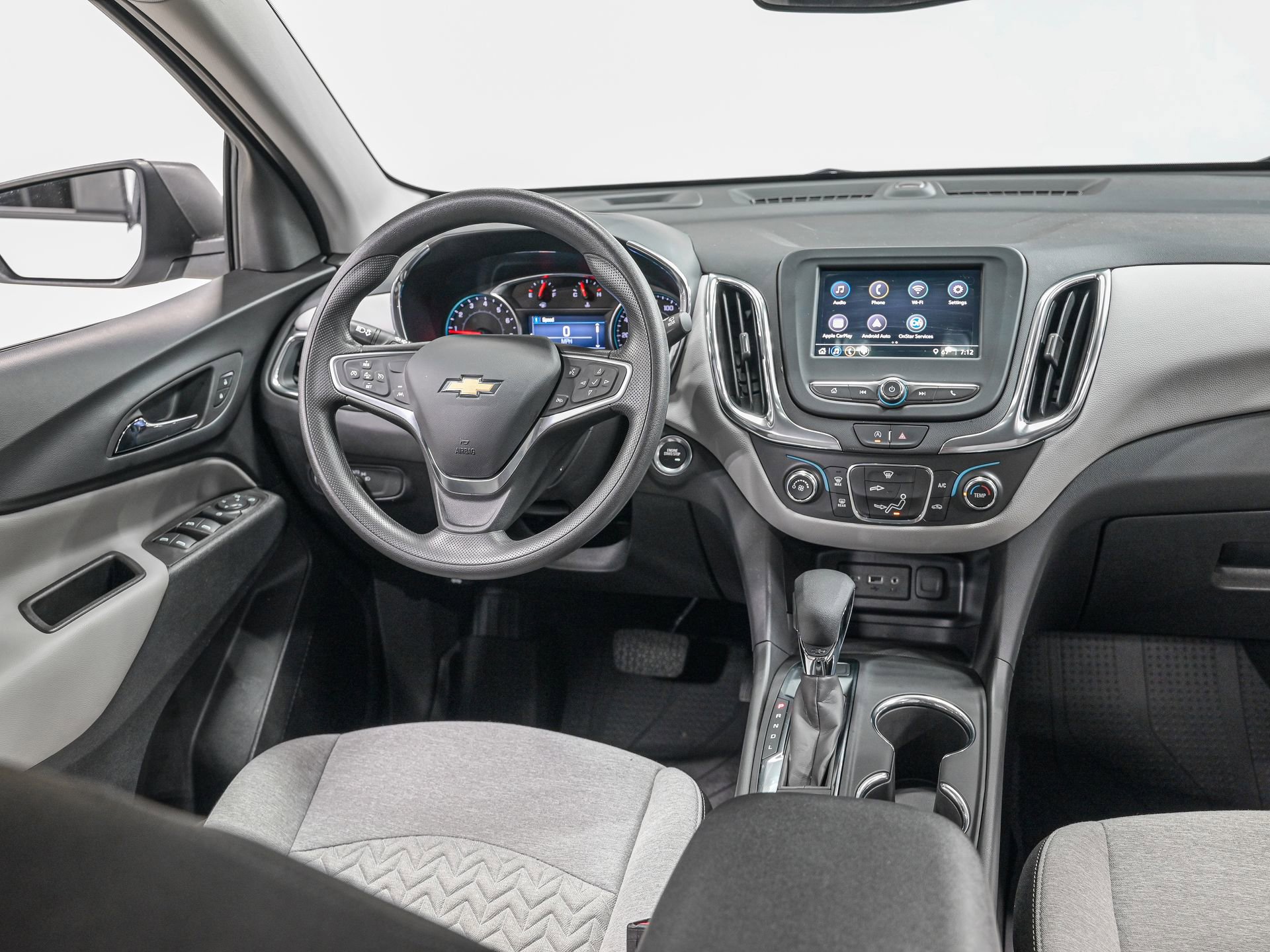 Used 2024 Chevrolet Equinox LS w/ LS Convenience Package image 28