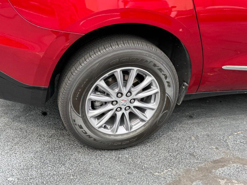 Used 2024 Buick Enclave Essence w/ Technology Package image 4