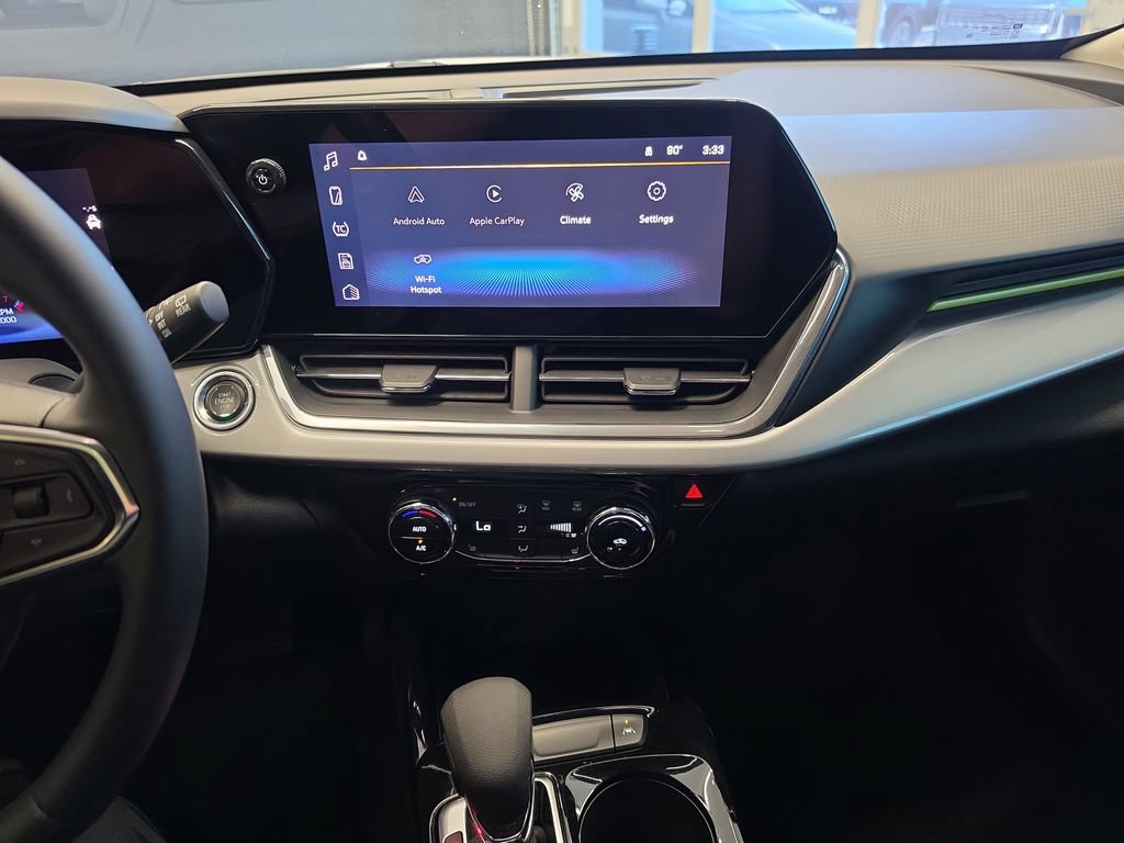 Used 2024 Chevrolet Trax LT w/ Driver Confidence Package FWD image 25
