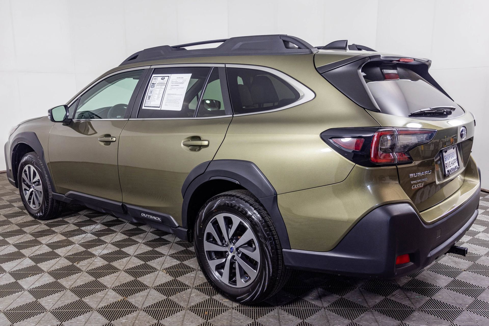 Used 2024 Subaru Outback Premium image 17