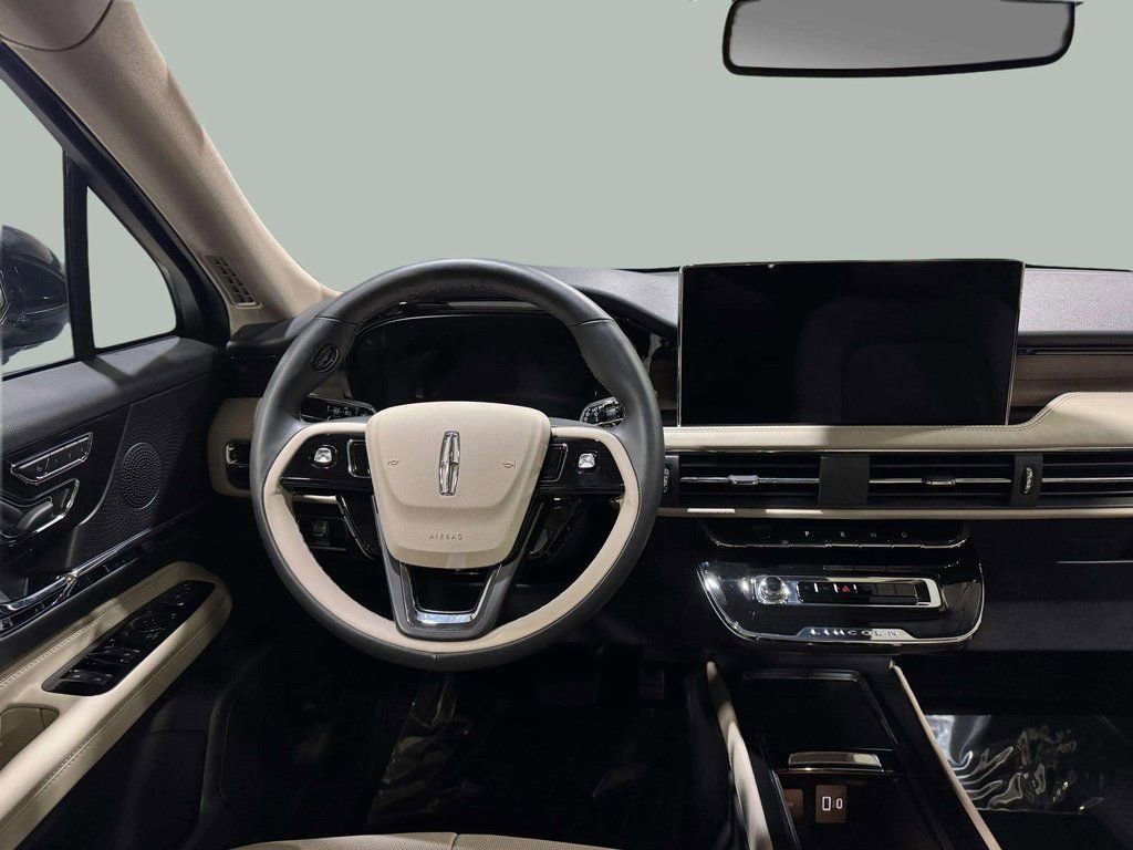 Used 2025 Lincoln Corsair Grand Touring image 21