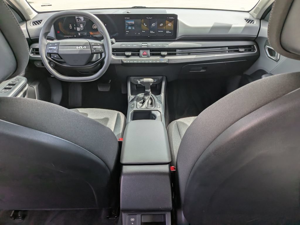 Certified 2025 Kia K4 FWD image 12