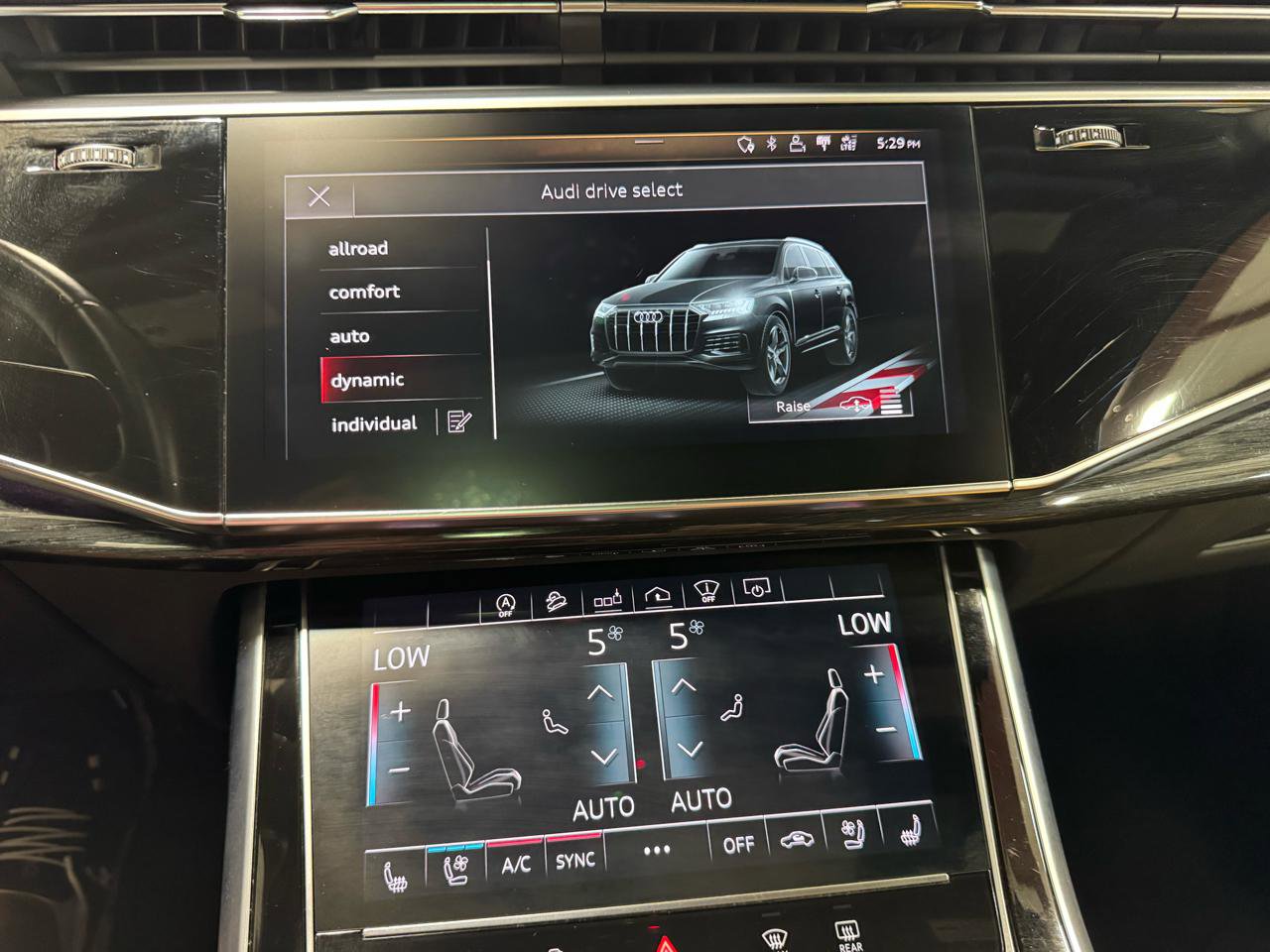 Used 2020 Audi Q7 3.0T Prestige w/ Prestige Package AWD/4WD image 25