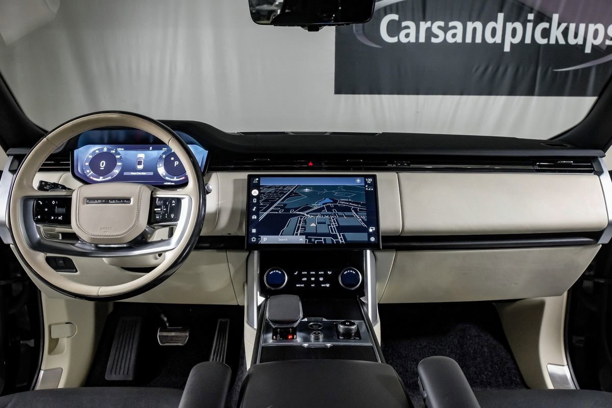 Used 2023 Land Rover Range Rover SE image 14