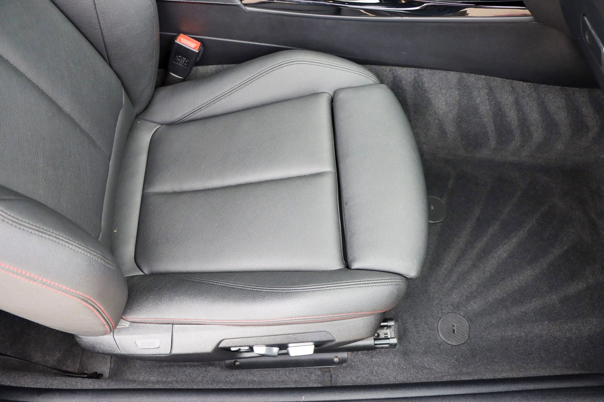 Used 2018 BMW 230i Convertible w/ Premium Package image 27