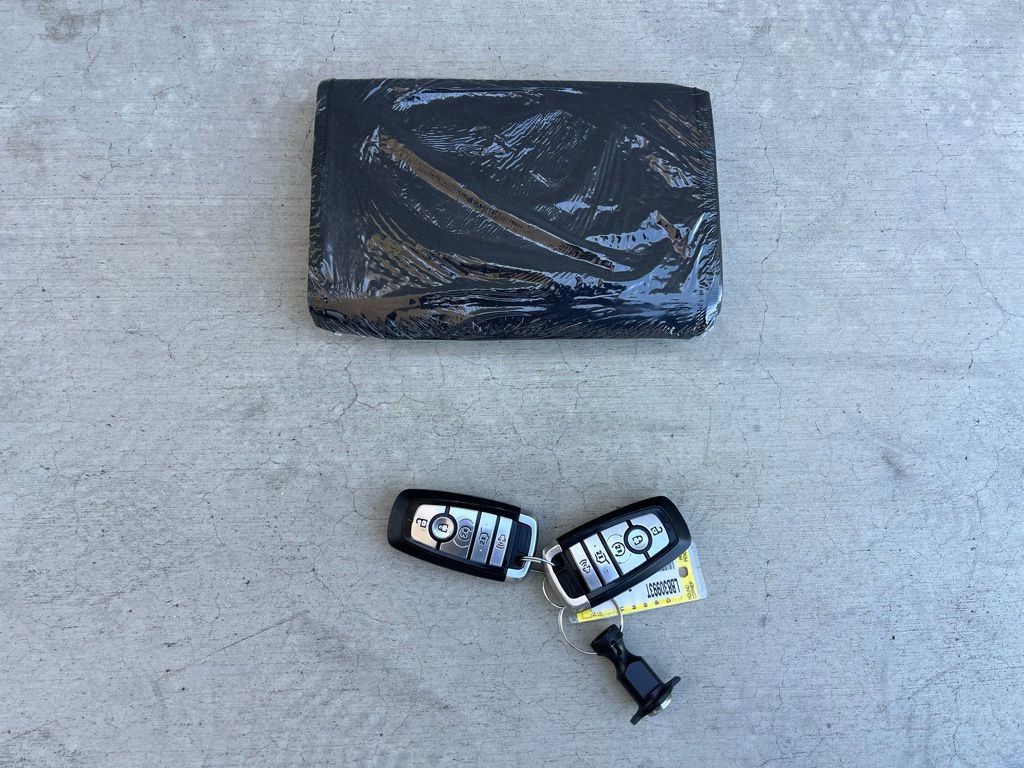 Used 2020 Ford Edge Titanium w/ Equipment Group 301A image 27