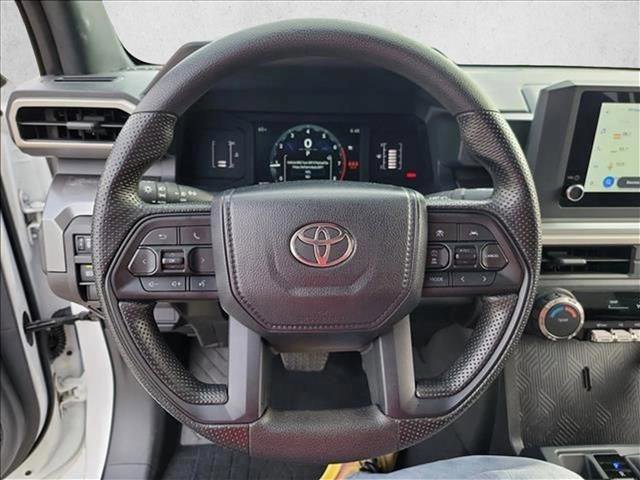 Used 2024 Toyota Tacoma SR5 AWD/4WD image 17