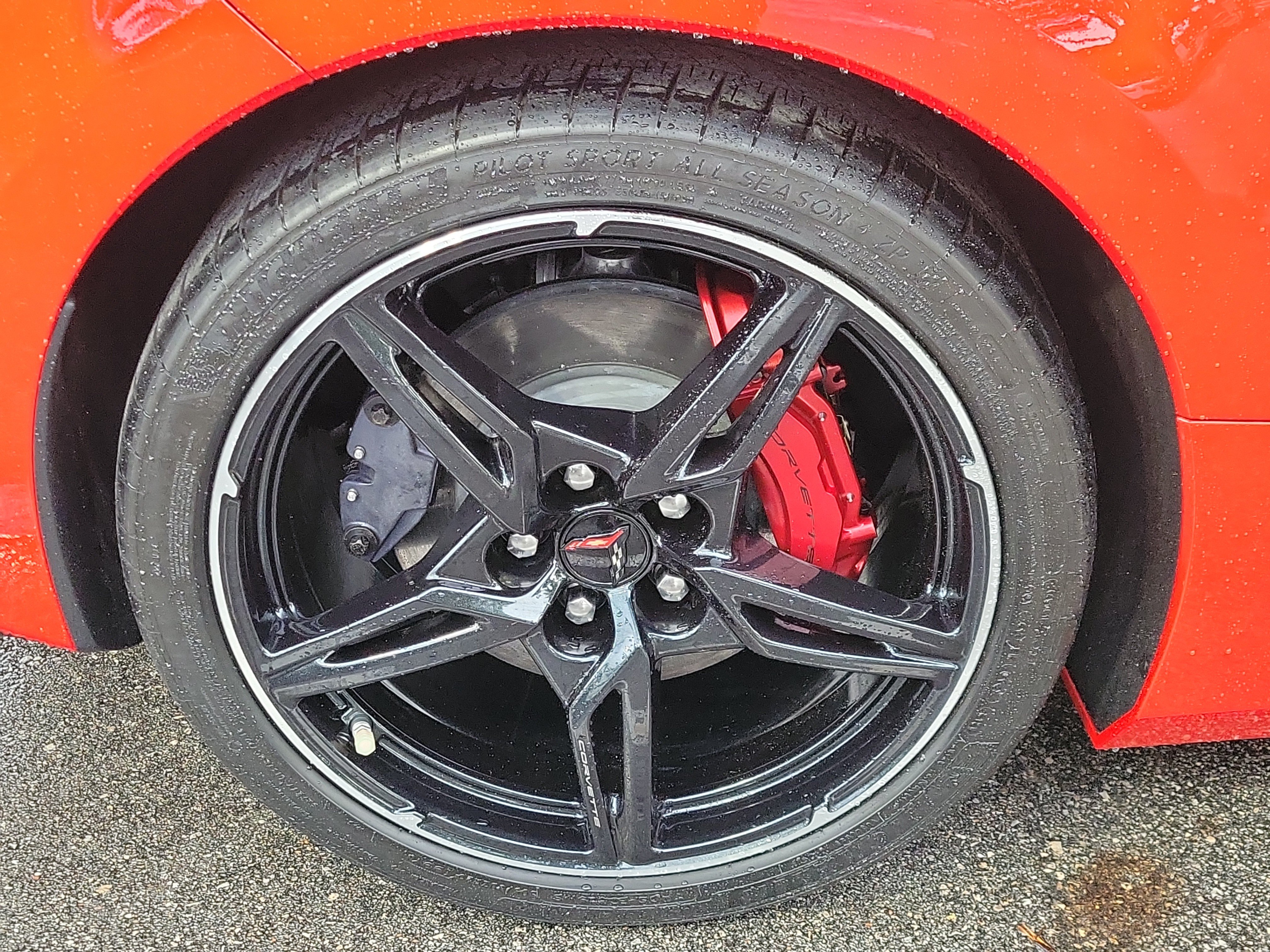 Used 2020 Chevrolet Corvette Stingray Preferred Cpe w/ 2LT Preferred Equipment Group RWD image 5
