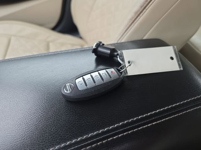 Used 2021 Nissan Maxima Platinum w/ Sport Mat Group image 32