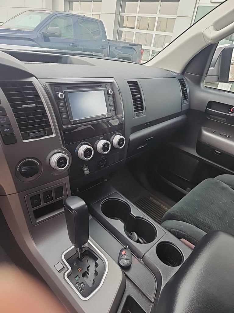 Used 2017 Toyota Sequoia SR5 image 11