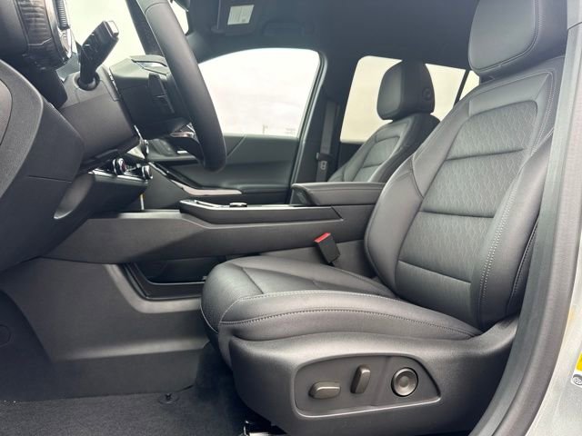 New 2026 Chevrolet Equinox LT w/ Convenience Package II image 13