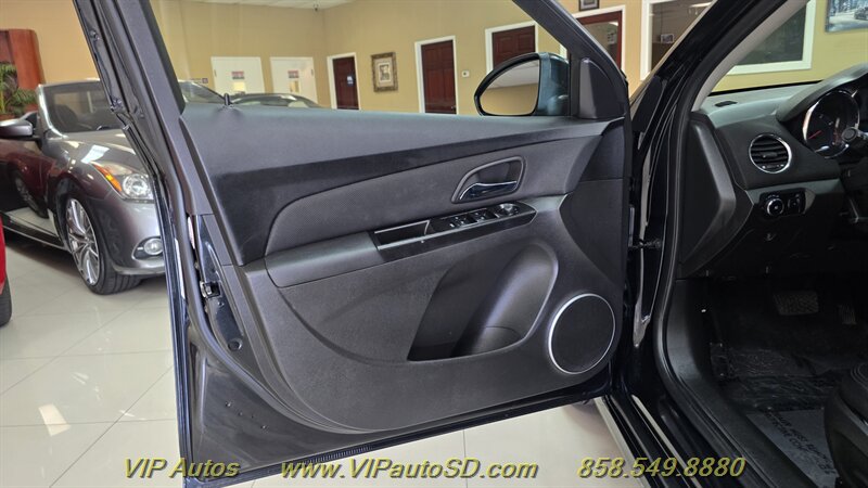 Used 2012 Chevrolet Cruze LT w/ RS Package FWD image 11