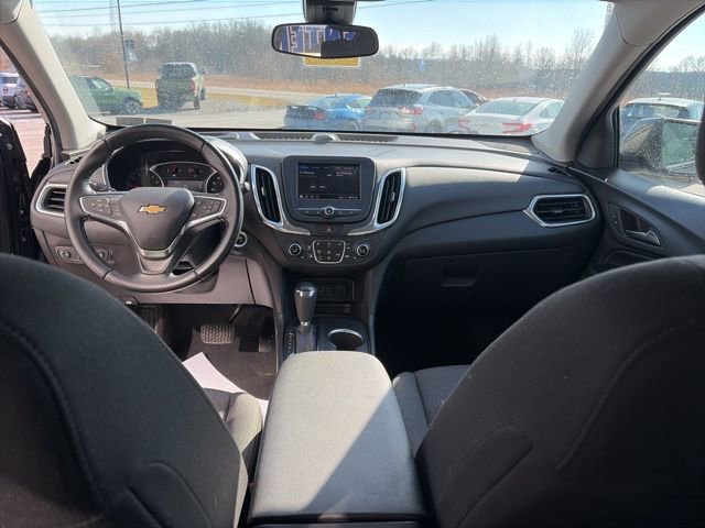 Used 2020 Chevrolet Equinox LT w/ Driver Convenience Package image 23