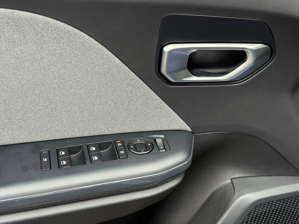 New 2025 Kia K4 EX image 20