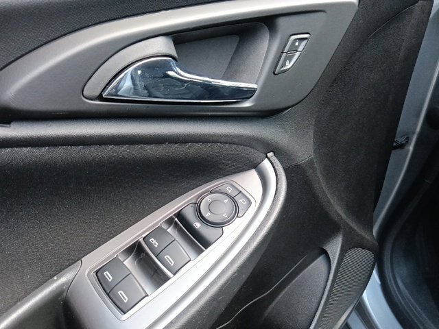 Used 2024 Chevrolet Malibu LT FWD image 12