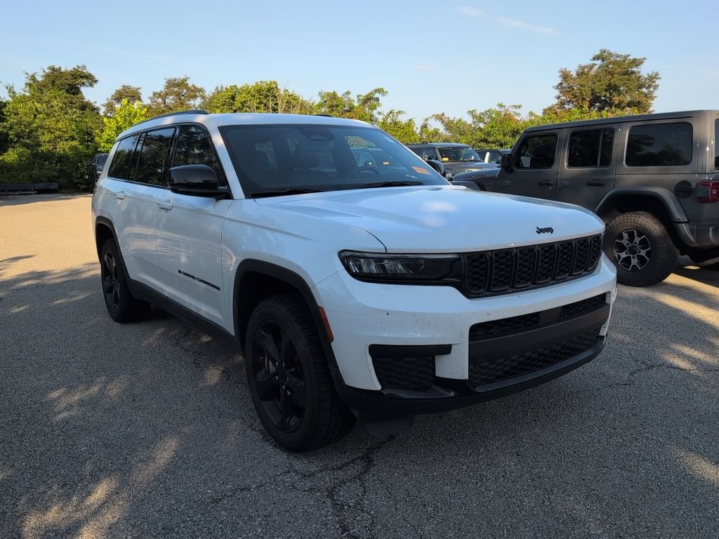 Used 2023 Jeep Grand Cherokee L Laredo