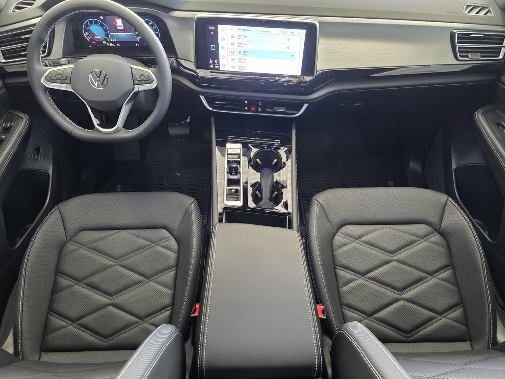 Used 2025 Volkswagen Atlas Cross Sport SE AWD/4WD image 21