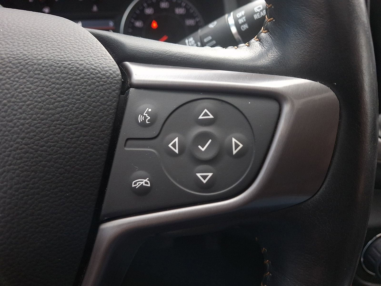 Used 2022 GMC Terrain AT4 w/ Infotainment Package II image 24