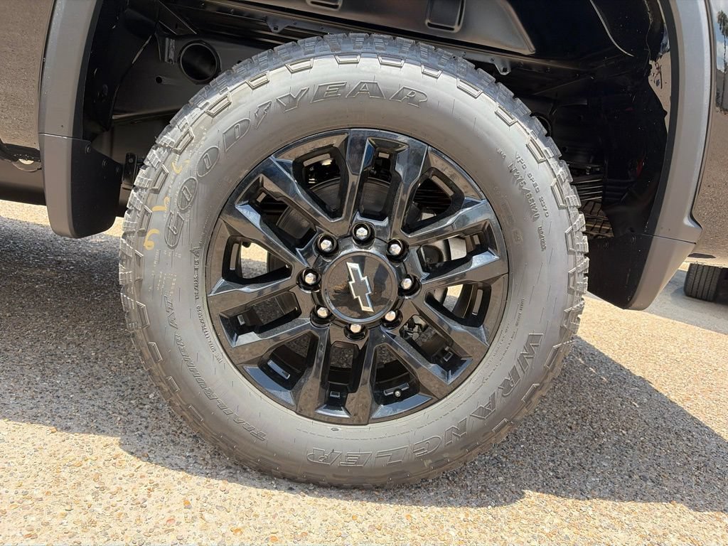 New 2026 Chevrolet Silverado 2500 Custom w/ Custom Value Package AWD/4WD image 18