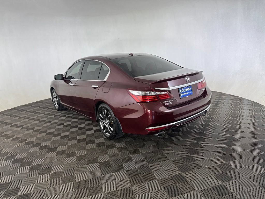 Used 2017 Honda Accord EX-L image 7