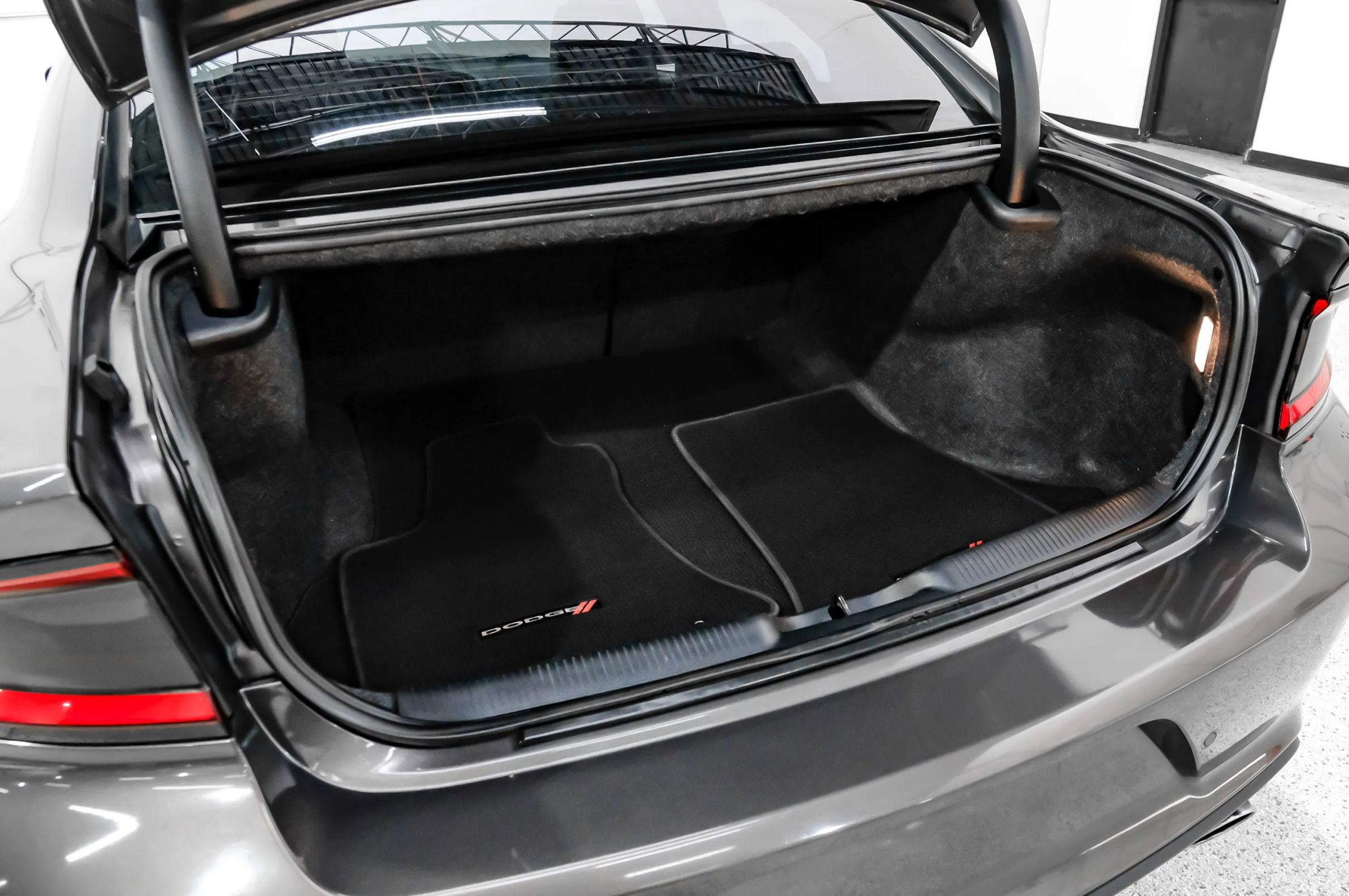 Used 2019 Dodge Charger Scat Pack w/ Dynamics Package RWD image 64