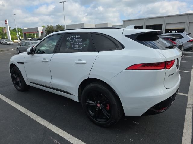 Used 2017 Jaguar F-PACE S image 5