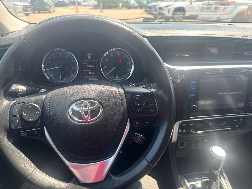 Used 2018 Toyota Corolla XSE FWD image 15