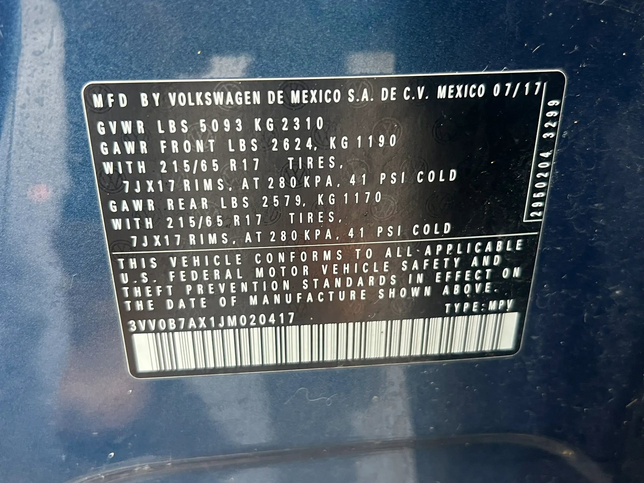 Used 2018 Volkswagen Tiguan S image 32