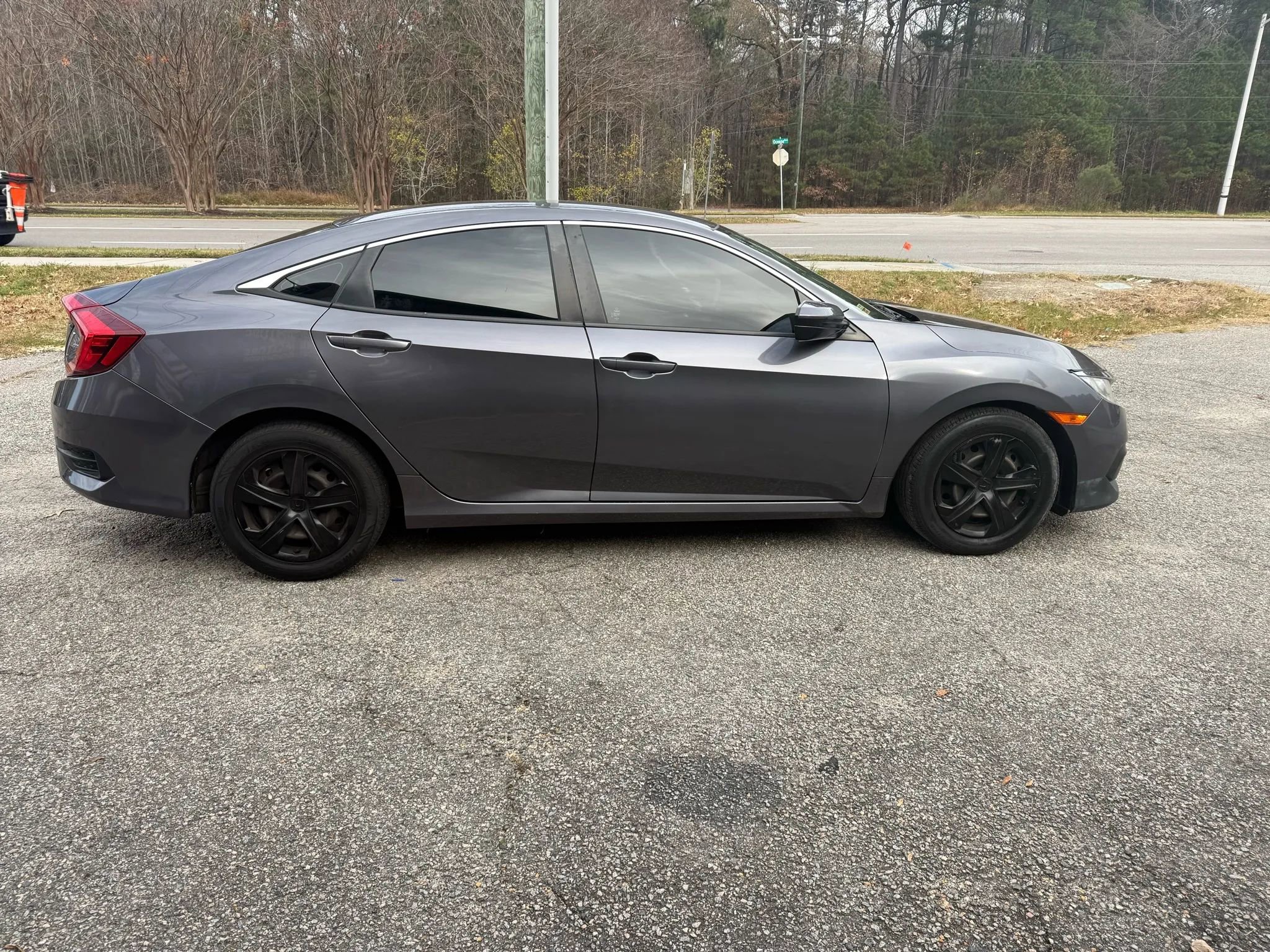 Used 2018 Honda Civic LX image 4