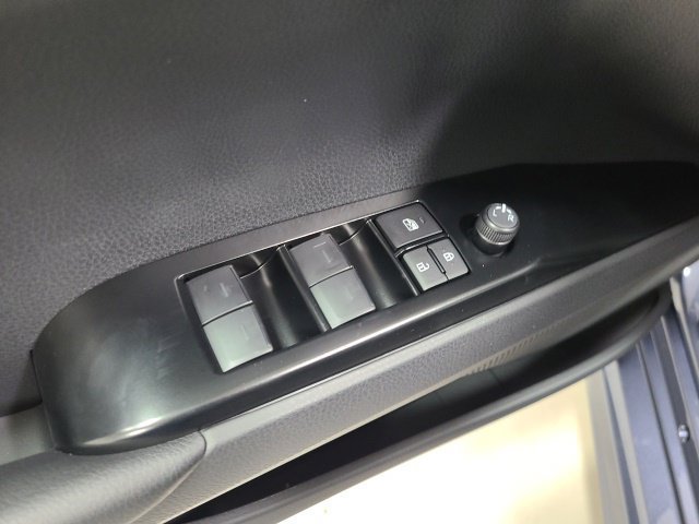 New 2027 Toyota Camry SE w/ Convenience Package FWD image 22