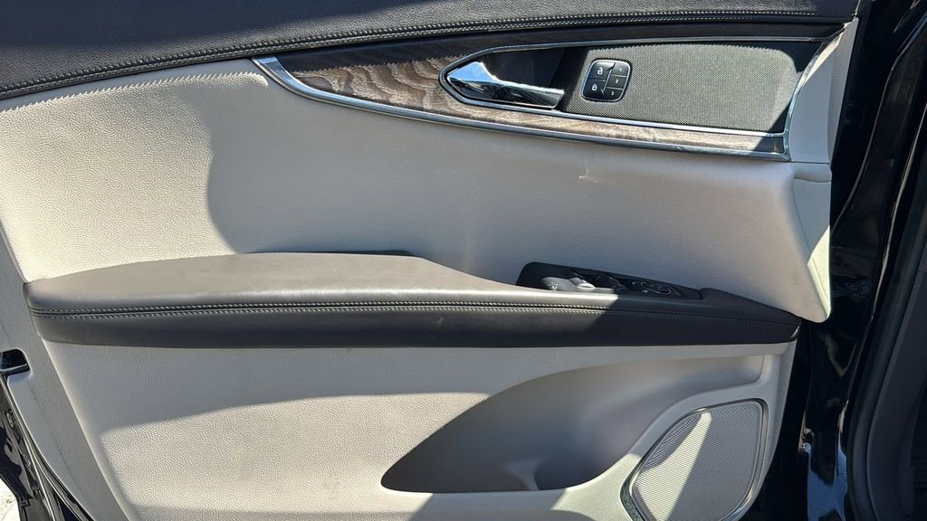 Used 2017 Lincoln MKX Reserve image 12