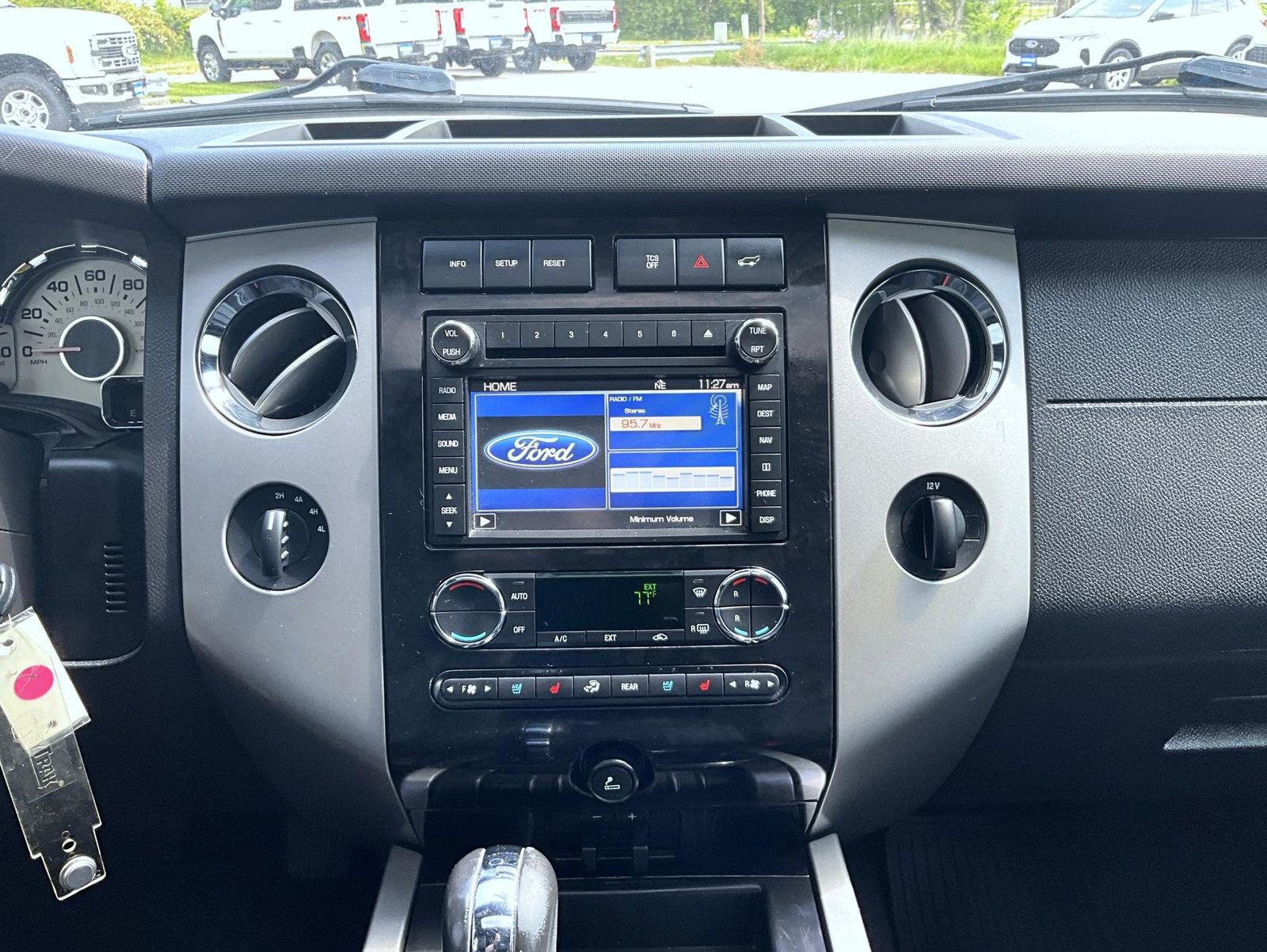 Used 2014 Ford Expedition Limited w/ Equipment Group 301A AWD/4WD image 14