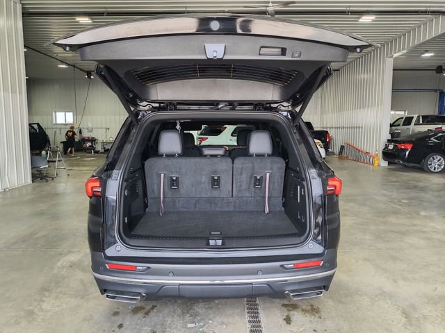 Used 2025 Buick Enclave Preferred AWD/4WD image 27