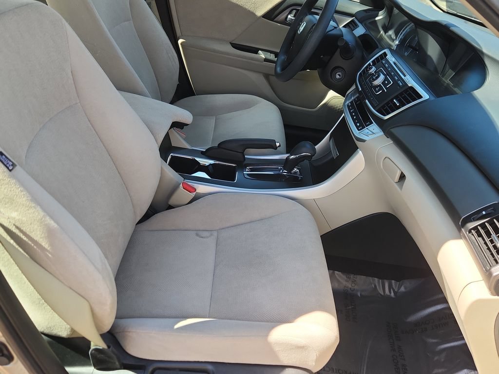 Used 2013 Honda Accord LX image 13