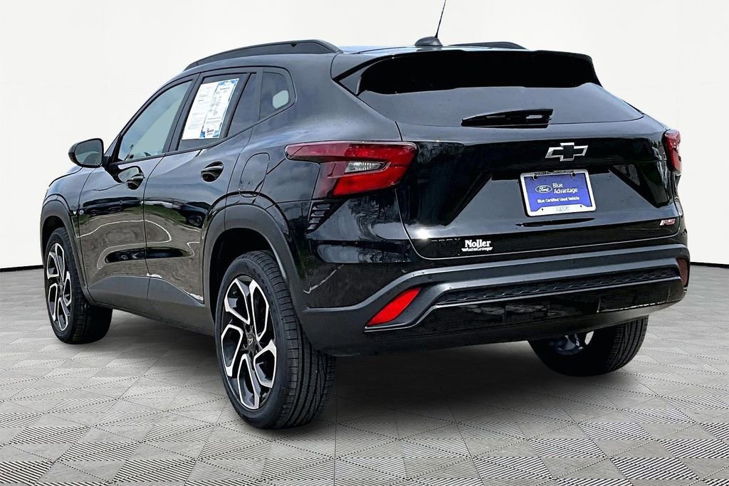 Used 2024 Chevrolet Trax RS w/ Driver Confidence Package image 13